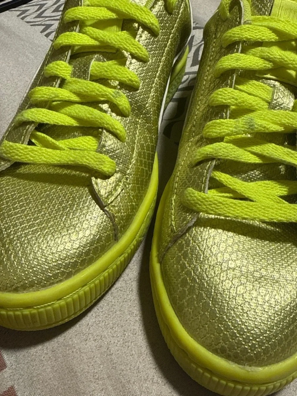 Metallic Basket Future Minimal Sneakers - Picture 2 of 6